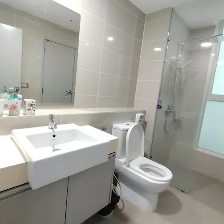 Sutera Avenue Kota Kinabalu City Centre Lw Suites Room photo