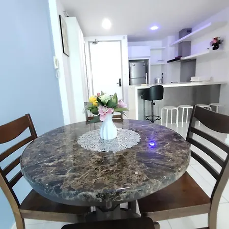 Sutera Avenue Kota Kinabalu City Centre Lw Suites Room photo