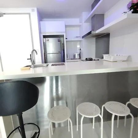 Sutera Avenue Kota Kinabalu City Centre Lw Suites Room photo