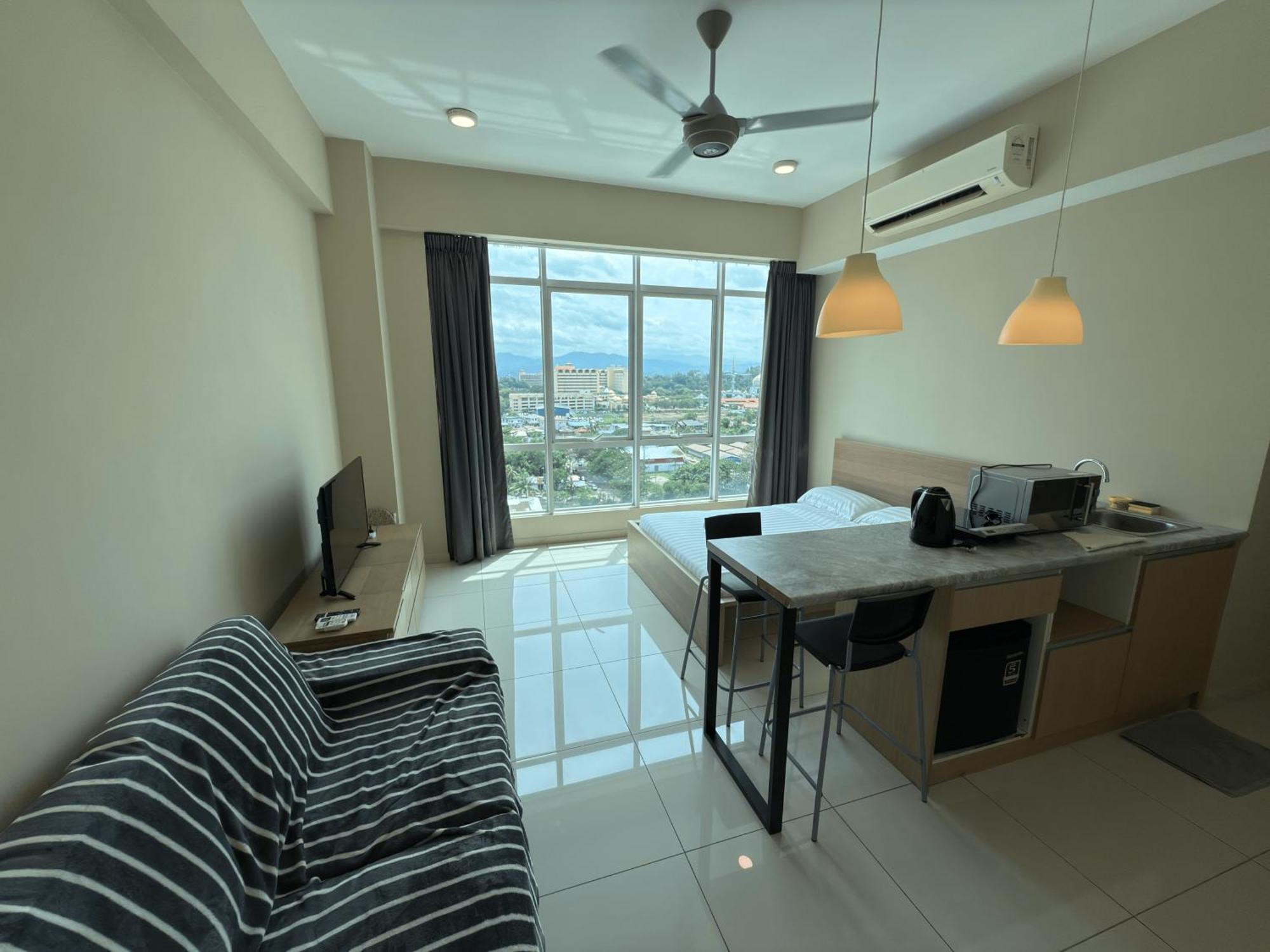 Sutera Avenue Centre Lw Apartment