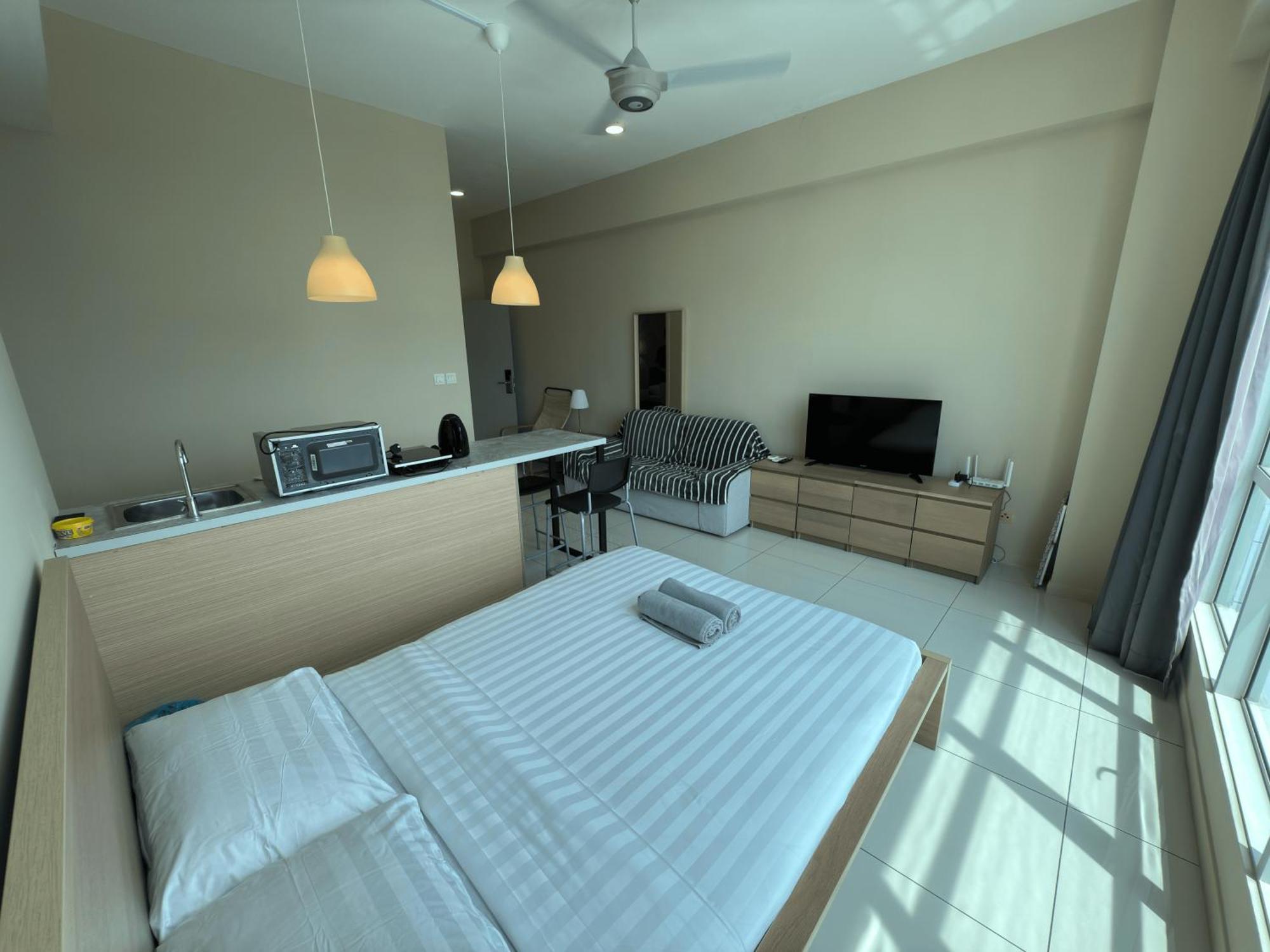 Sutera Avenue Centre Lw *