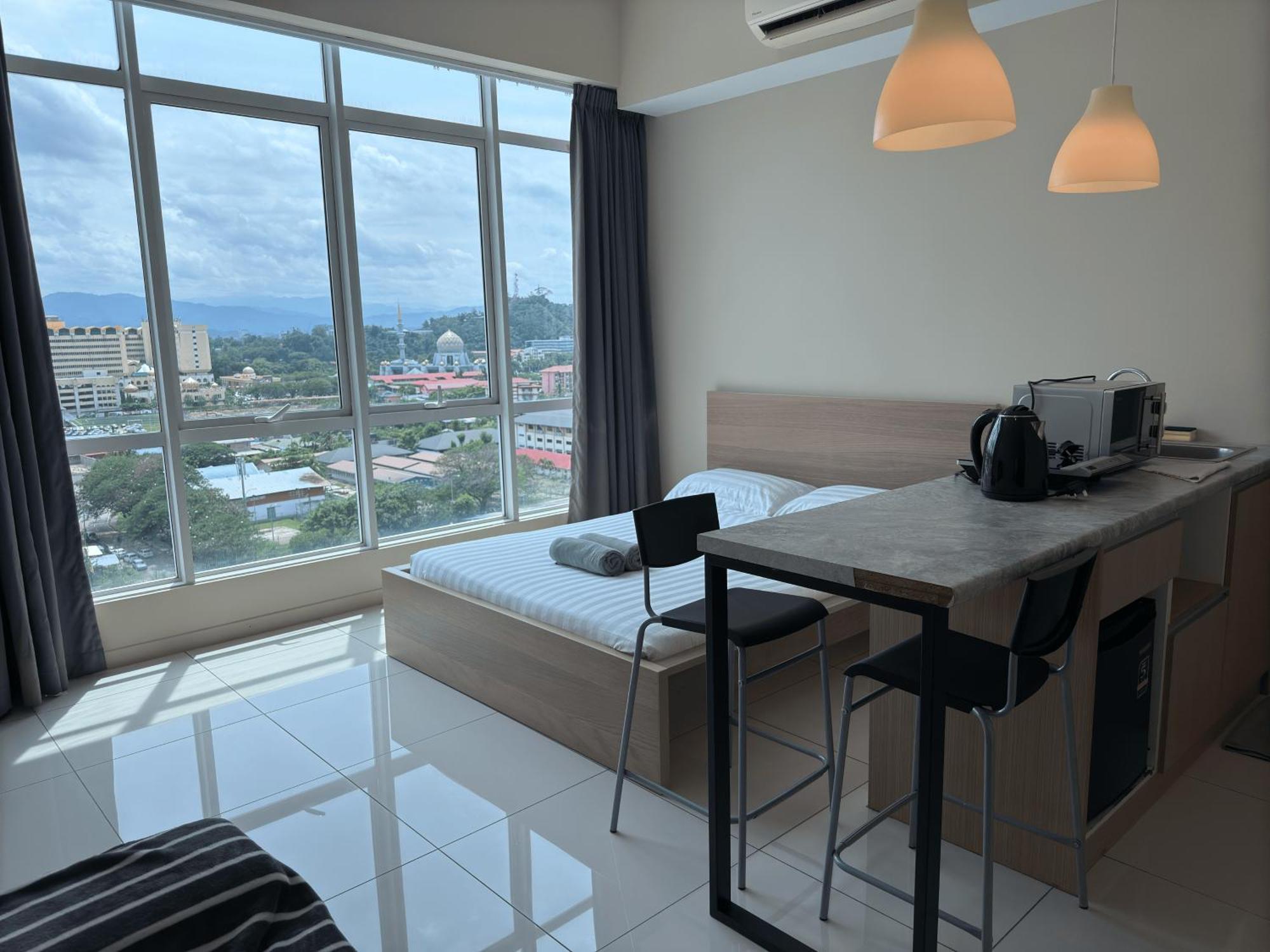 Sutera Avenue Centre Lw *